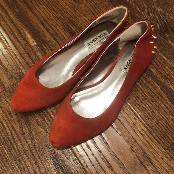 Red studded Steve Madden flats - never been worn! - Picture 2 of 5